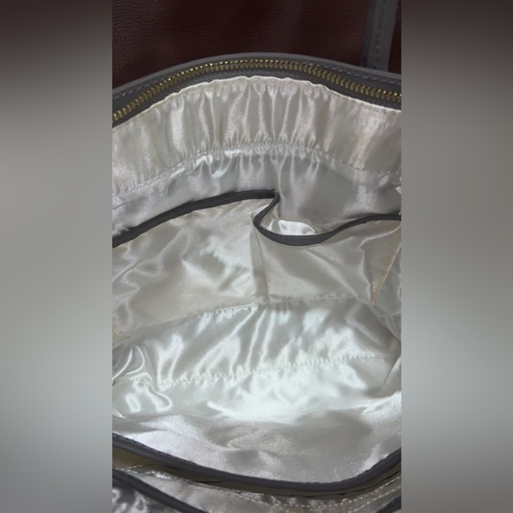 JOY & IMAN Fashionably Functional Leather Pop Tote (BRAND NEW) - Picture 13 of 15